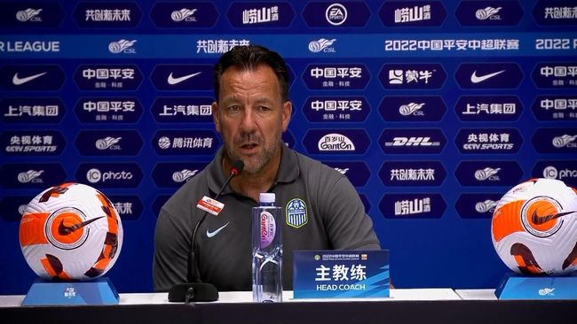 吉鲁上一个进球是在本月米兰客场2-3负于亚特兰大，当时他接到弗洛伦齐开出的角球后头球破门。